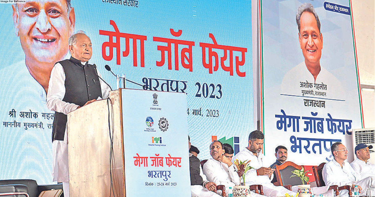 GEHLOT: GOVT COMMITTED TO FULFIL DREAMS OF THE YOUTH